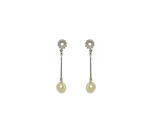 Brinco de Perola Naturais em Ouro Branco 18K com Diamantes